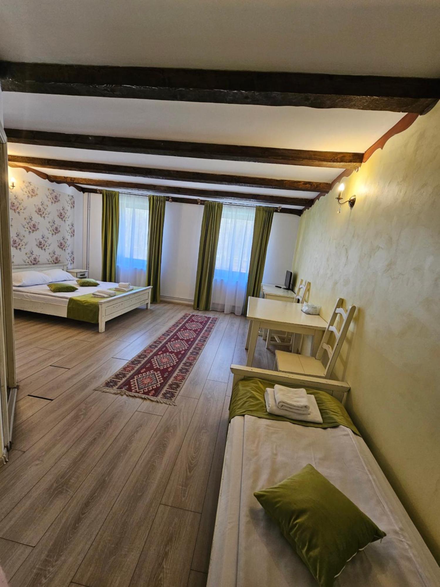 Hanul Vestem Sibiu Esterno foto