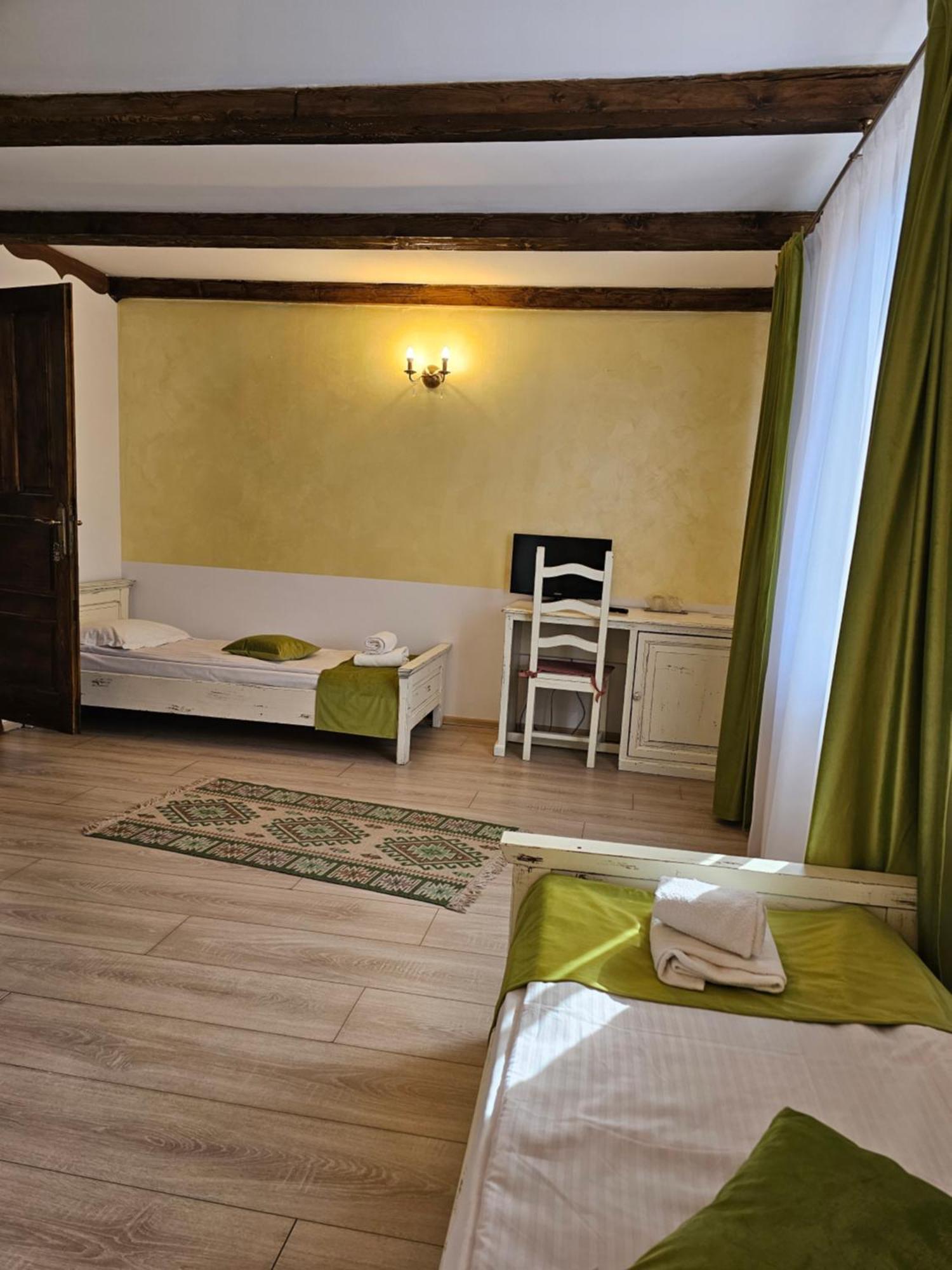 Hanul Vestem Sibiu Esterno foto